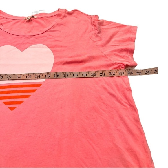 SUNDRY Heart Pop Peach Pink Made in USA Large Heart Short Sleeve Scoop Tee - Picture 3 of 10